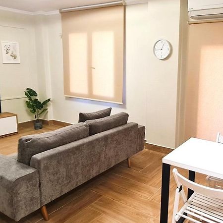 2V1 - Center Apartment 4 ティラナ エクステリア 写真